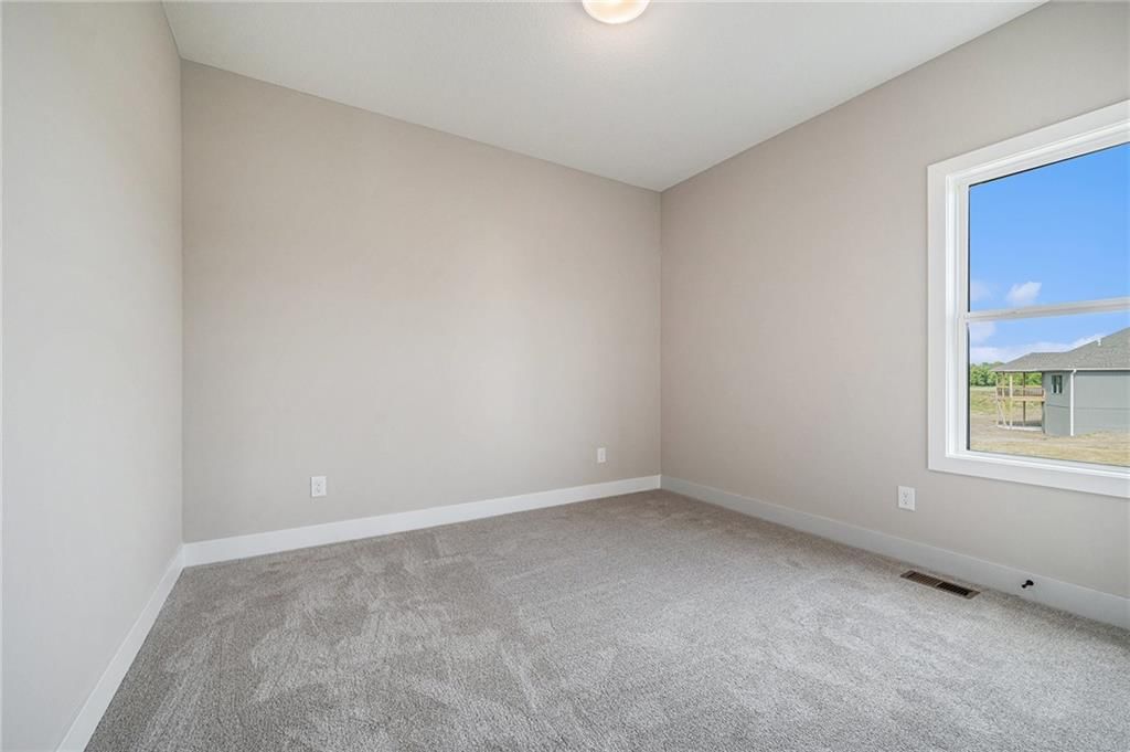 462 Green Drive — photo 22