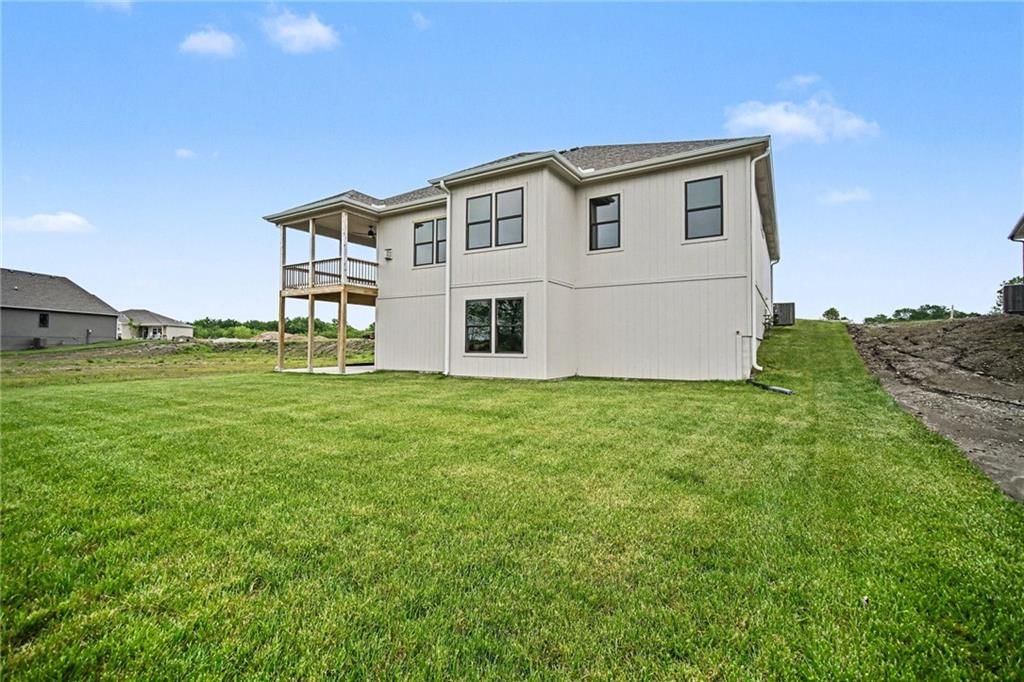 462 Green Drive — photo 32