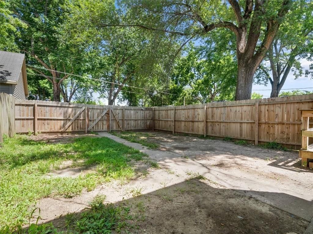 2517 Faraon Street — photo 17