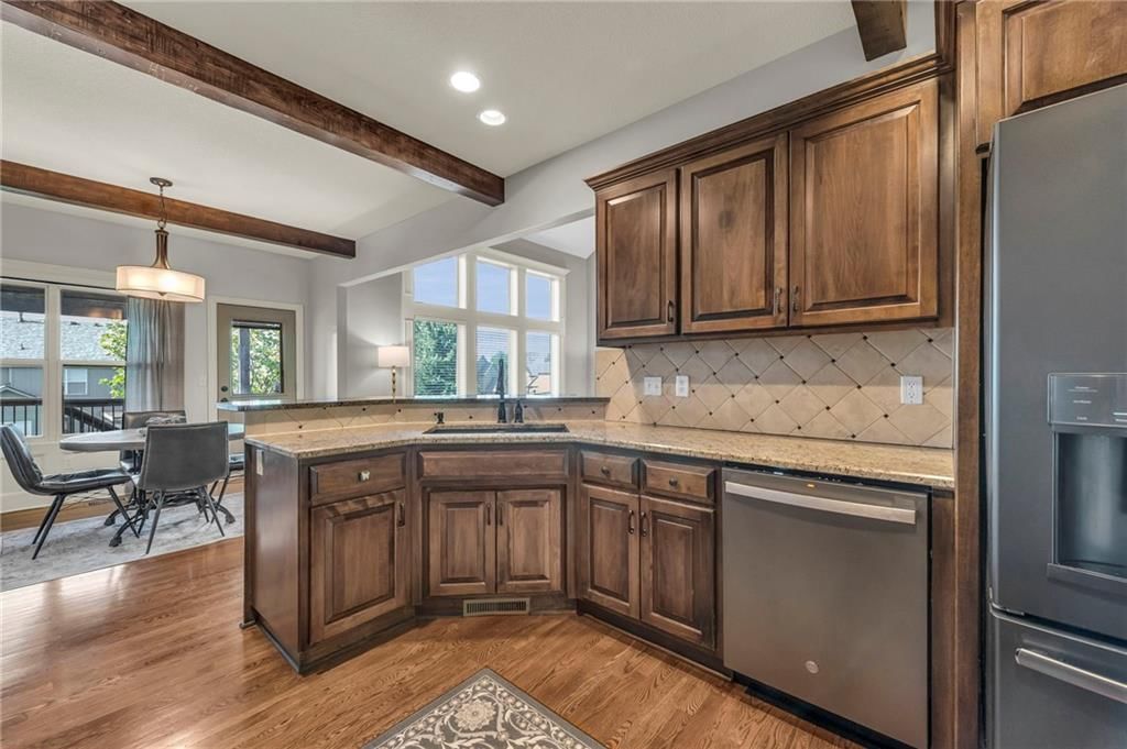 Photo 13 of 61 - 2301 NE 110th Street
