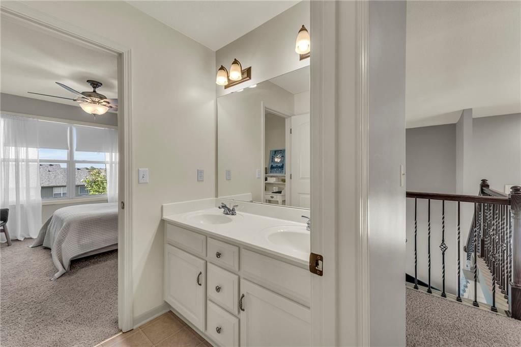 Photo 31 of 61 - 2301 NE 110th Street
