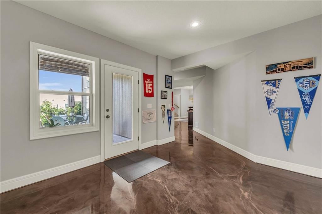 Photo 50 of 61 - 2301 NE 110th Street