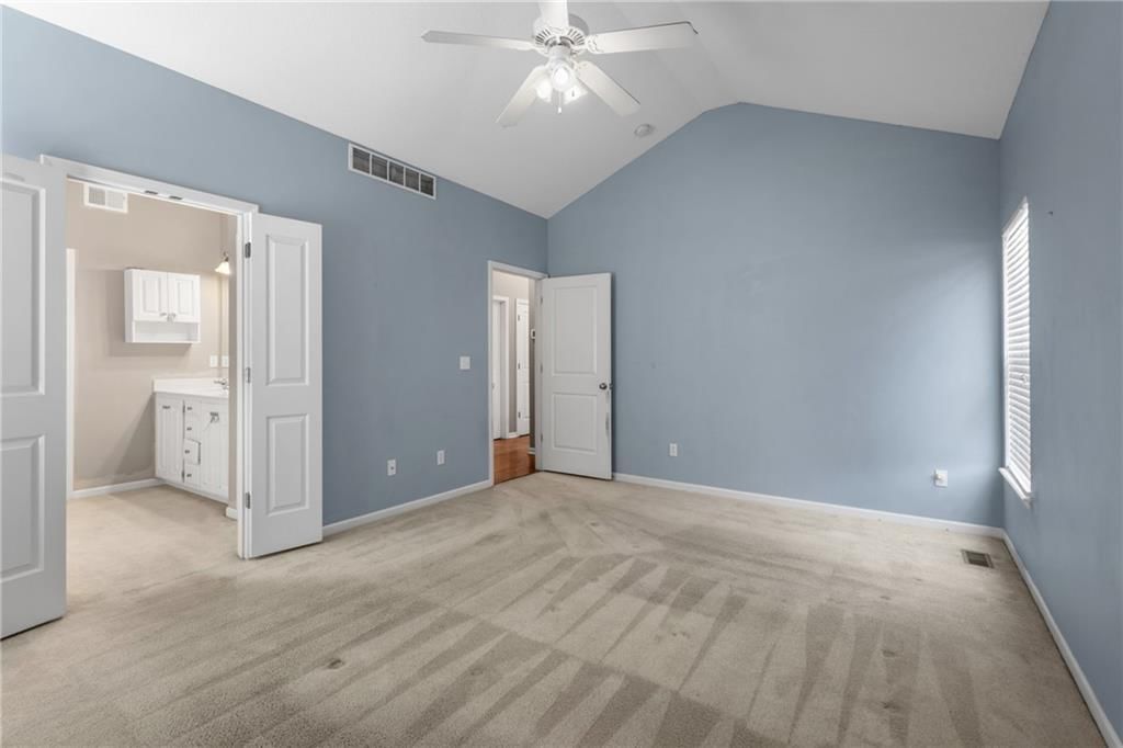 Photo 14 of 28 - 2133 W Ferrel Drive