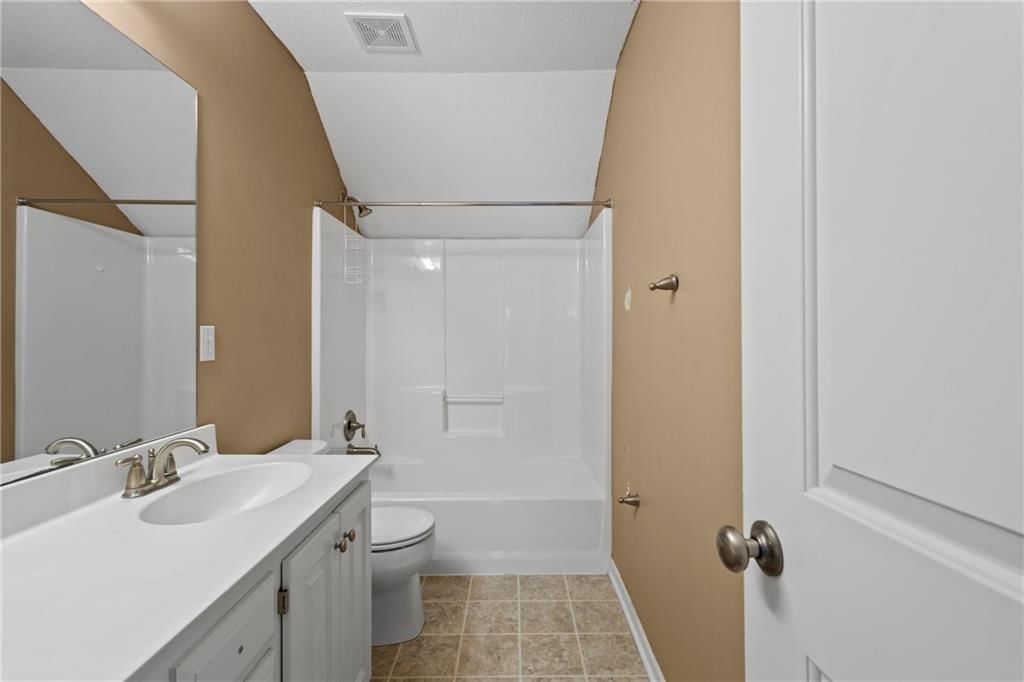 Photo 19 of 28 - 2133 W Ferrel Drive