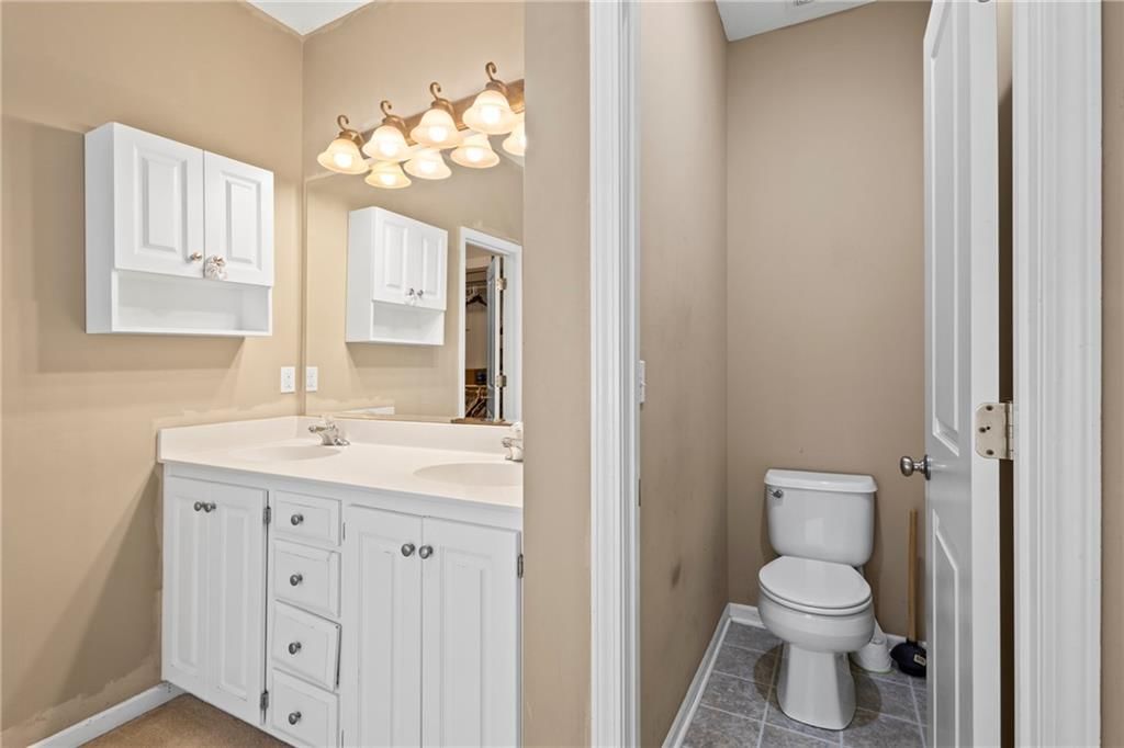 Photo 22 of 28 - 2133 W Ferrel Drive