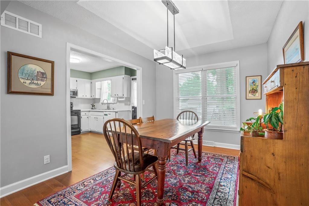 7106 Cody Street — photo 10