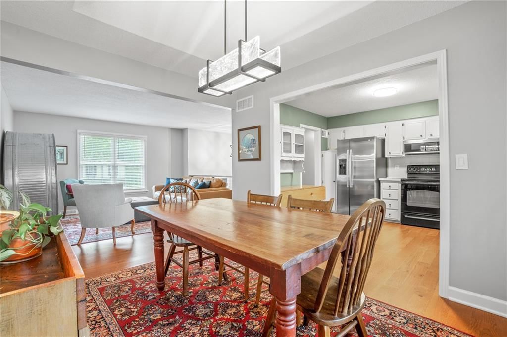 7106 Cody Street — photo 11