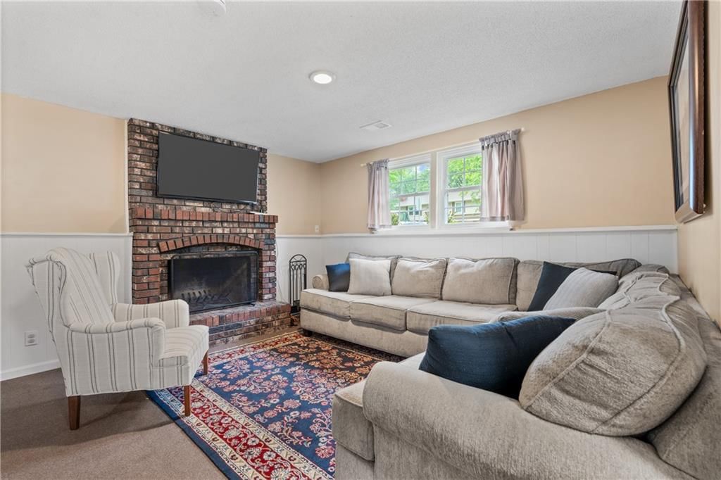 7106 Cody Street — photo 27