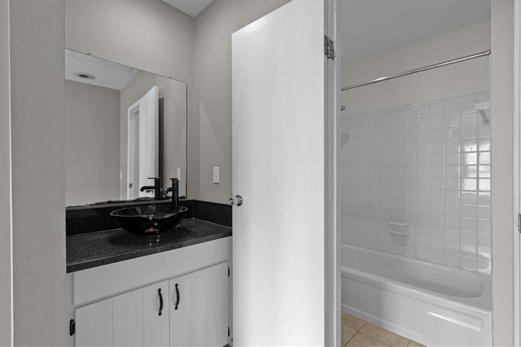 8605 W 109TH Street — photo 13