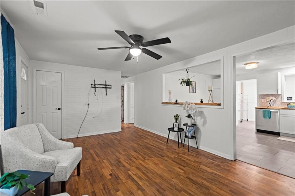 Photo 8 of 26 - 908 N 8th Street