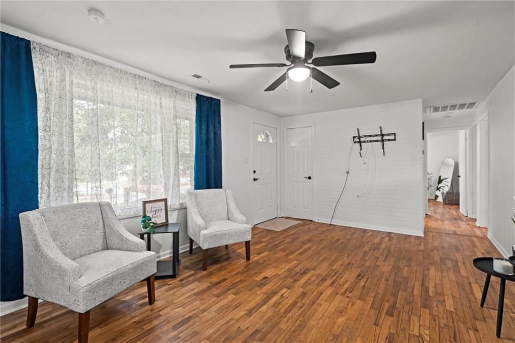 Photo 9 of 26 - 908 N 8th Street