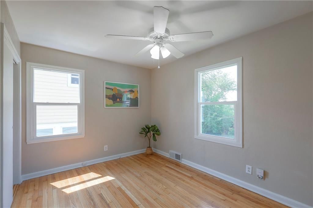 1212 Everett Avenue — photo 11