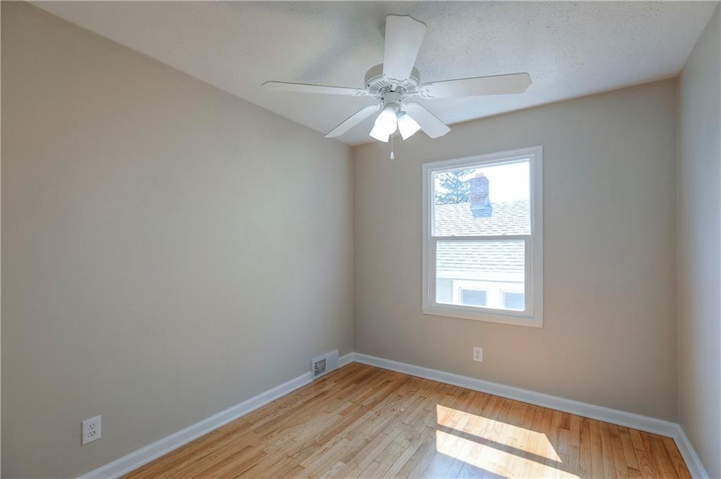 1212 Everett Avenue — photo 15