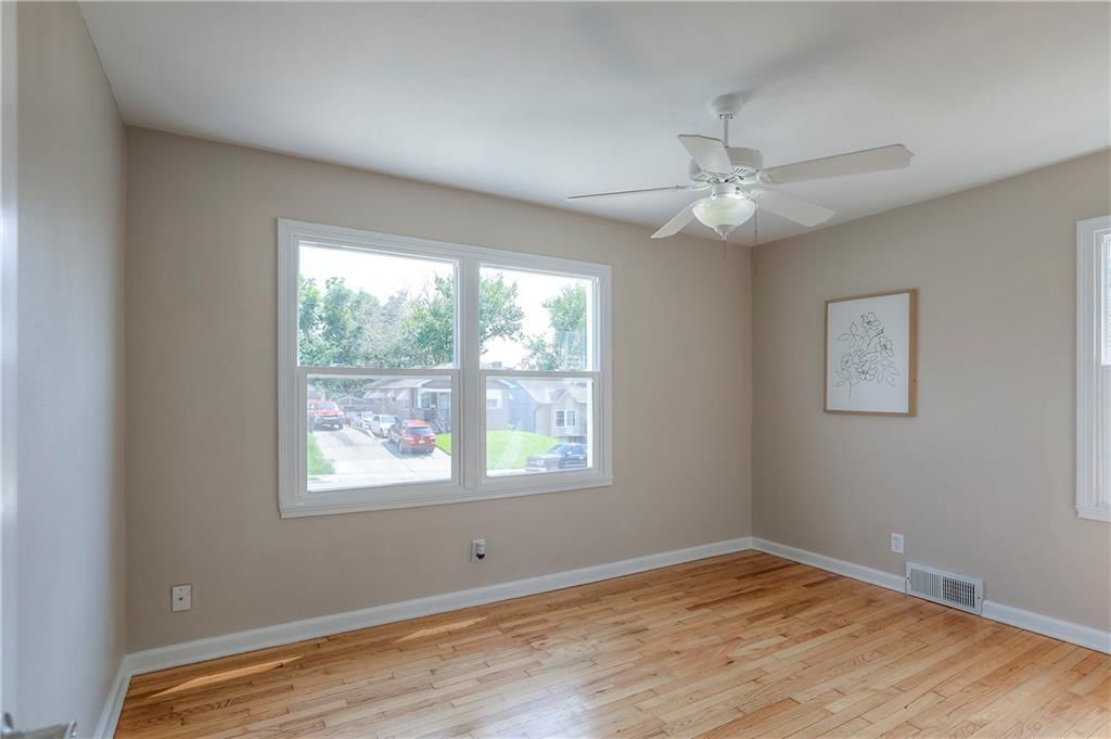 1212 Everett Avenue — photo 20
