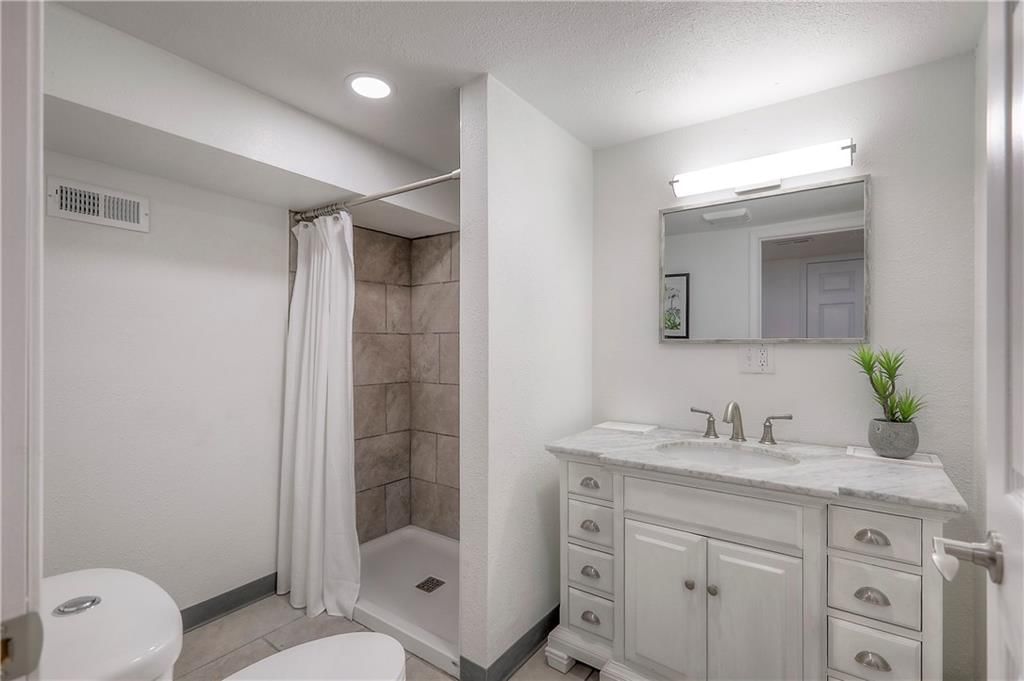 1212 Everett Avenue — photo 27