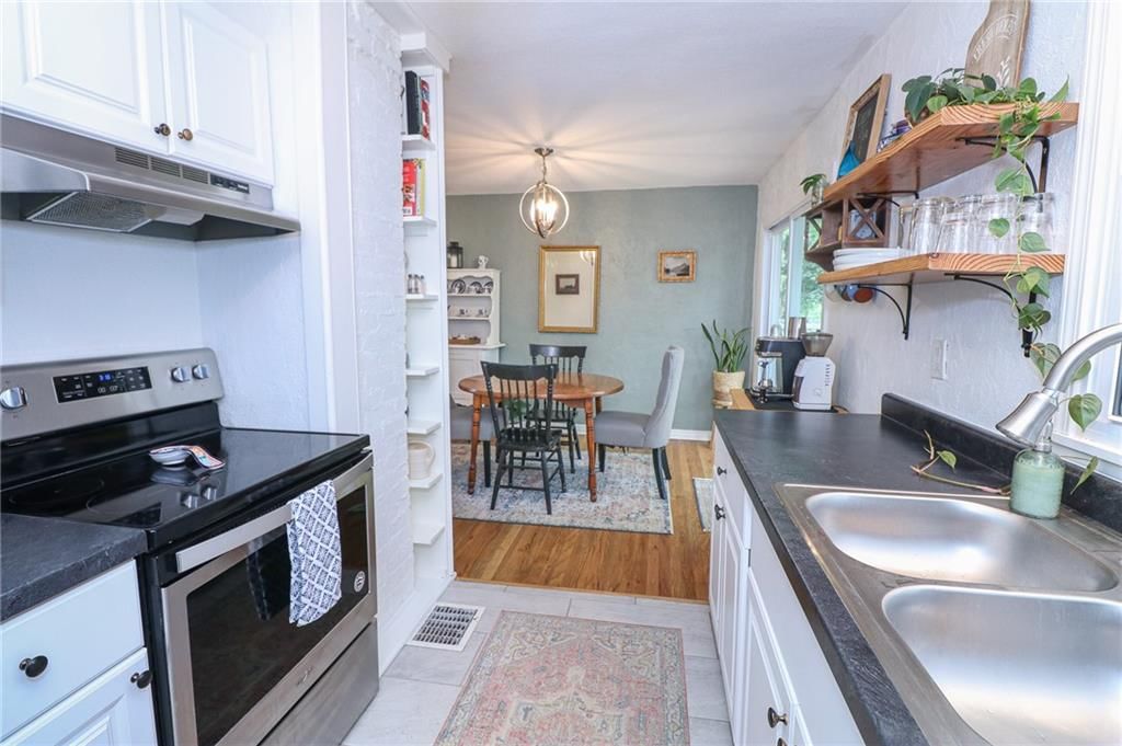 5904 N Howard Avenue — photo 7