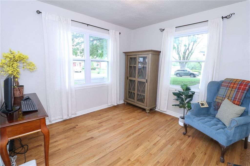 5904 N Howard Avenue — photo 11