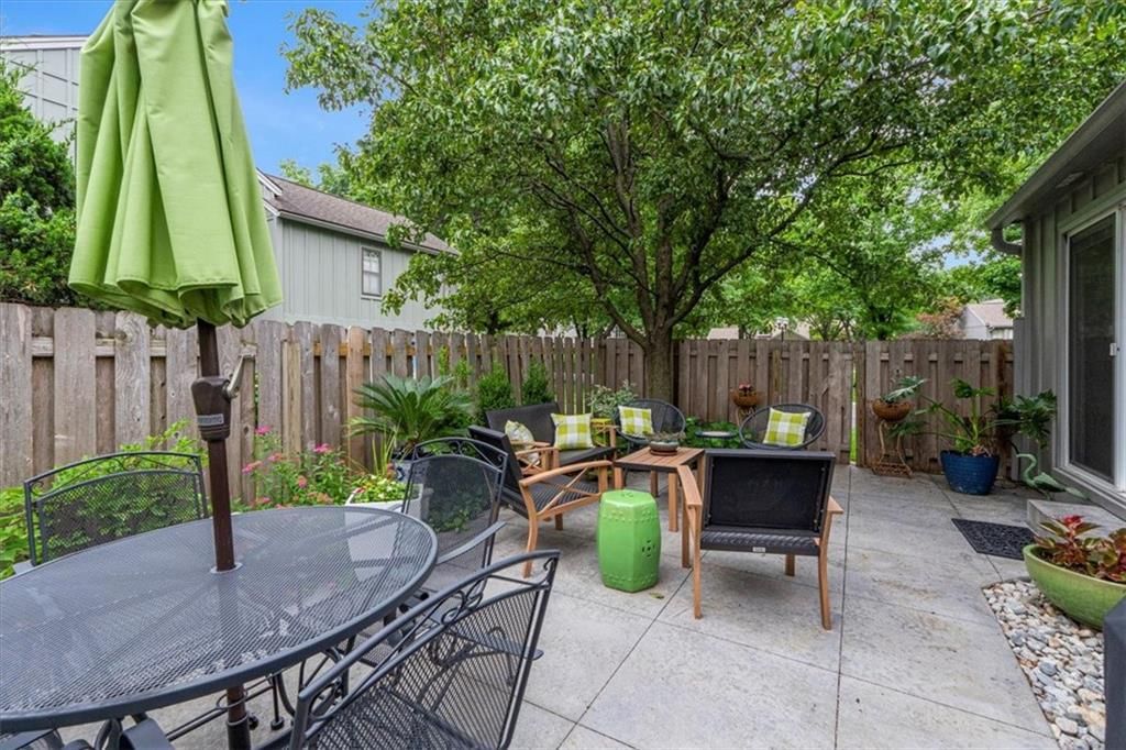 4325 W 112th Street — photo 35