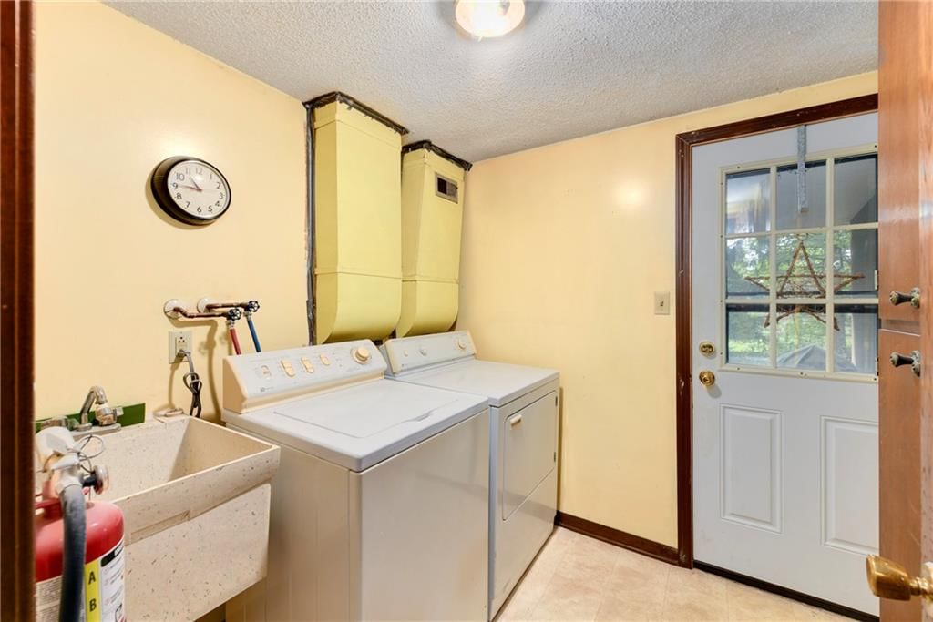 1131 Wildwood Street — photo 29