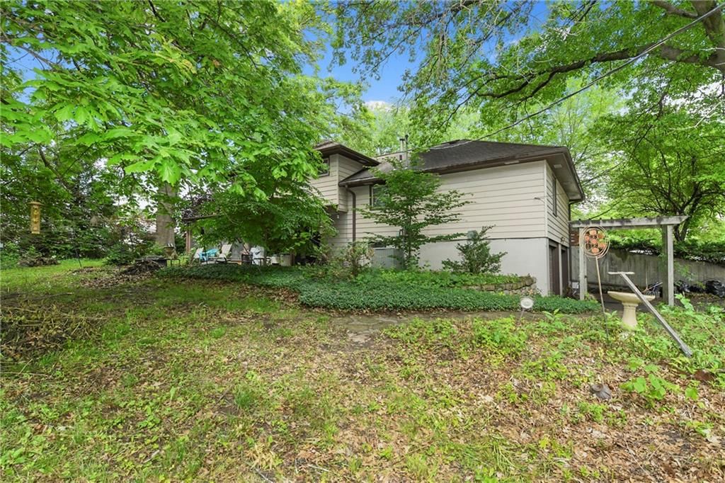 1131 Wildwood Street — photo 39