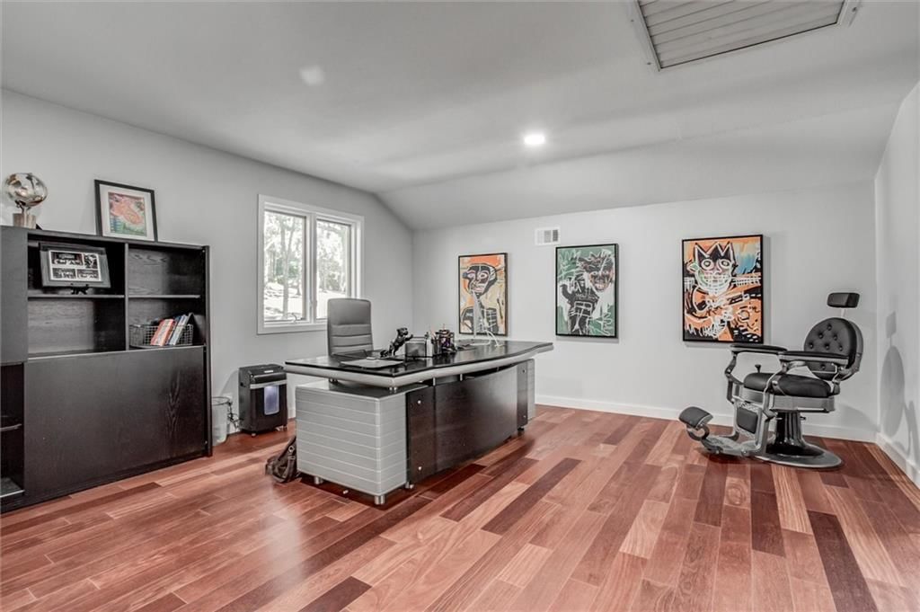 12204 Catalina Street — photo 9