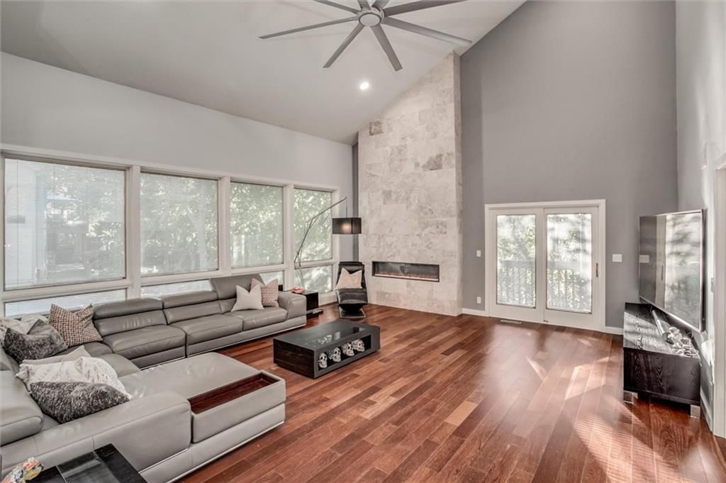 12204 Catalina Street — photo 14