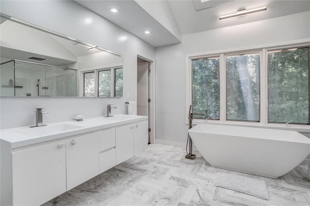 12204 Catalina Street — photo 29