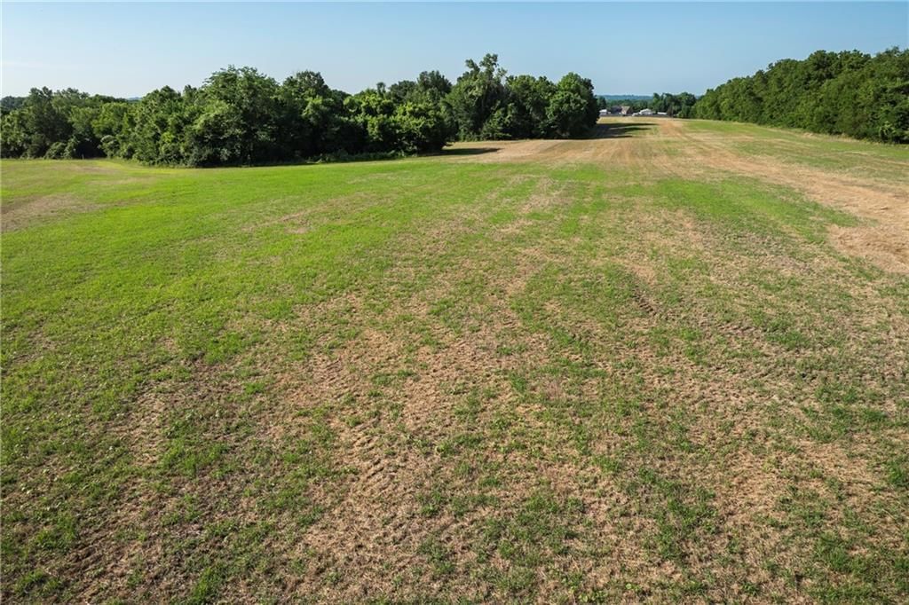 Photo 10 of 13 - 33804 E Pink Hill Rd, Tract A N/A