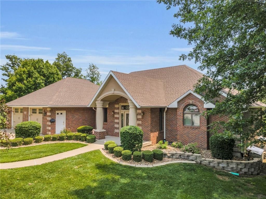 521 Country Club Square Drive — photo 5