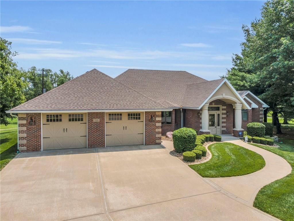 521 Country Club Square Drive — photo 8