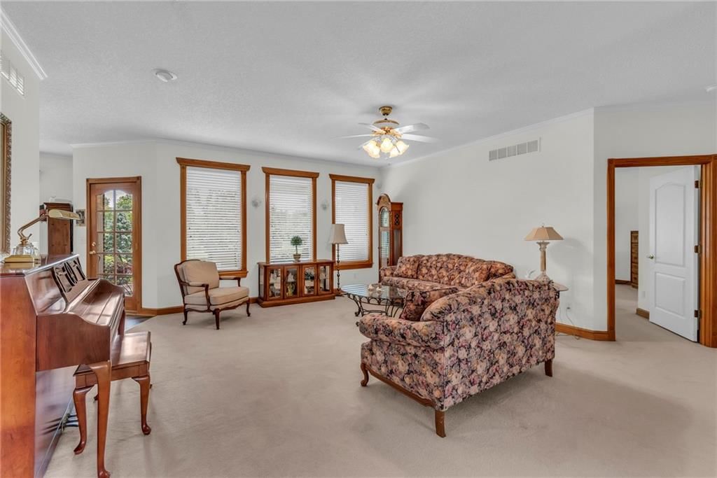 521 Country Club Square Drive — photo 12