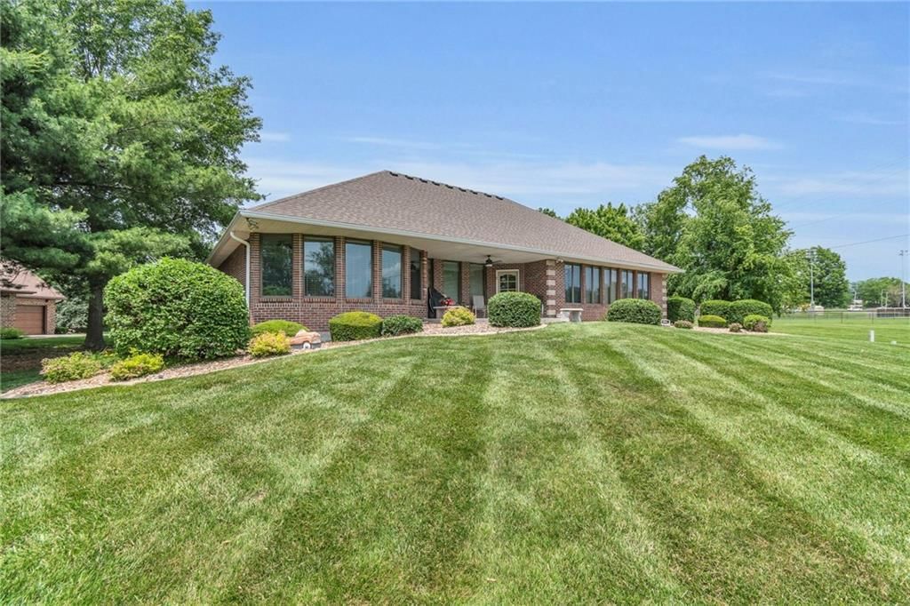 521 Country Club Square Drive — photo 42