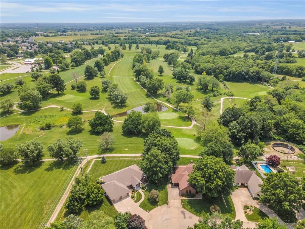 521 Country Club Square Drive — photo 46
