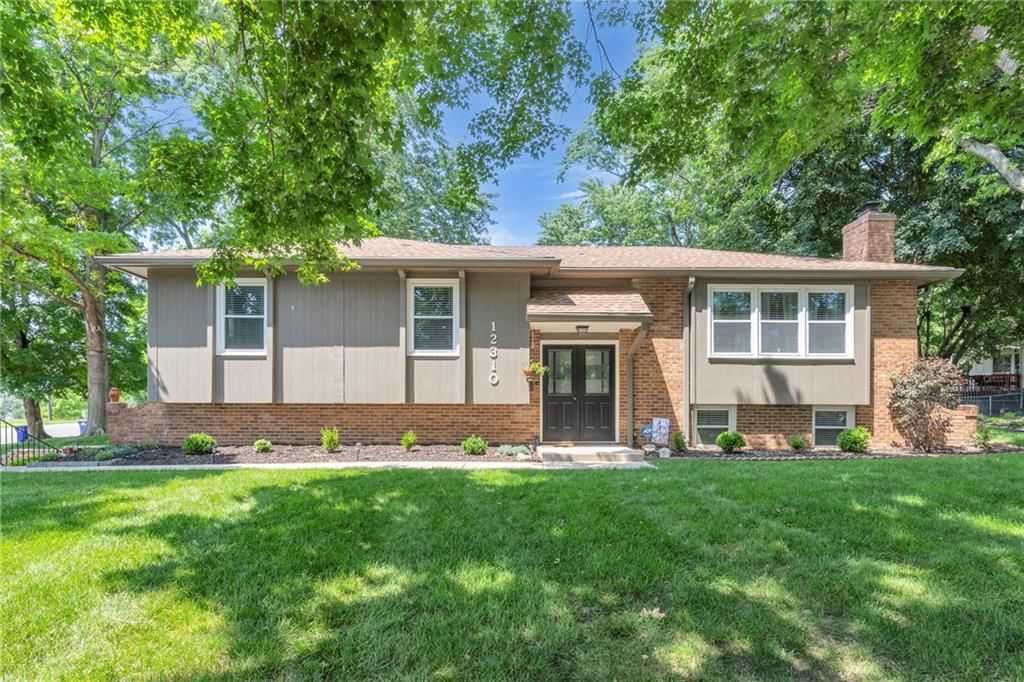 12310 W 68th Street — photo 1