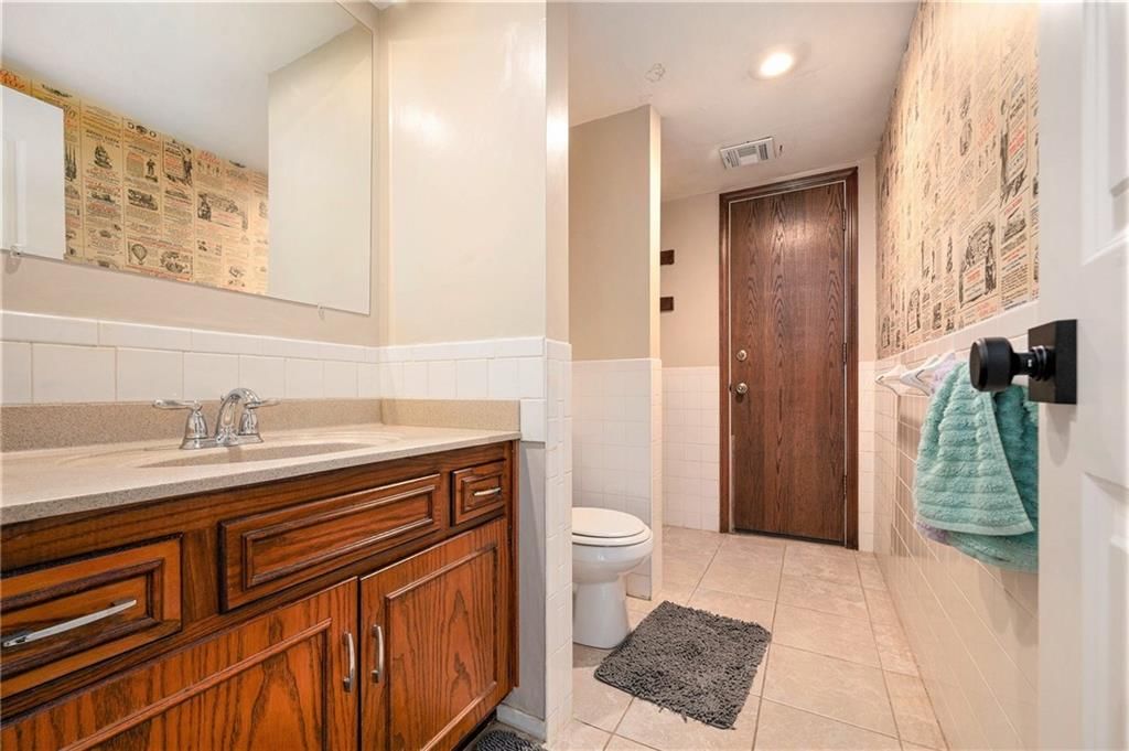 422 N Winnebago Drive — photo 15