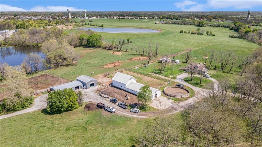 422 N Winnebago Drive — photo 39