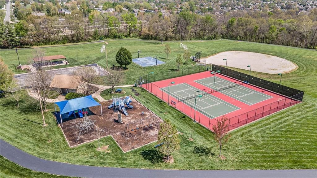 422 N Winnebago Drive — photo 41