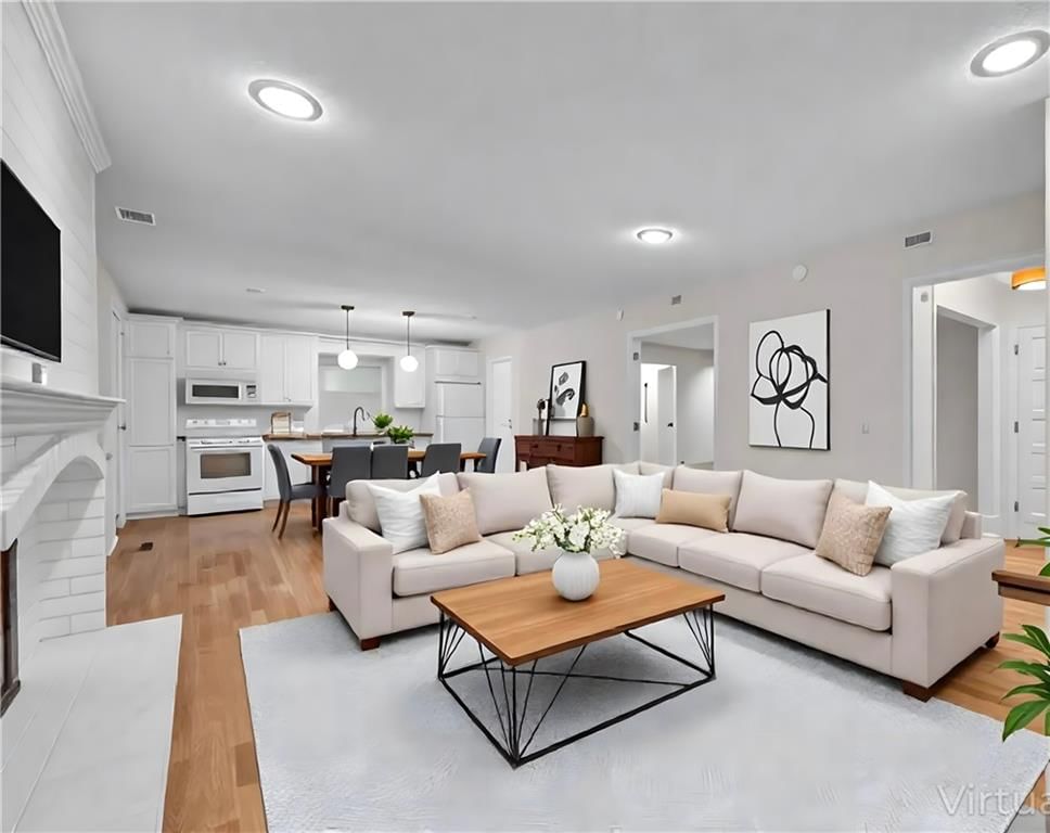 9210 Robinson Street — photo 5