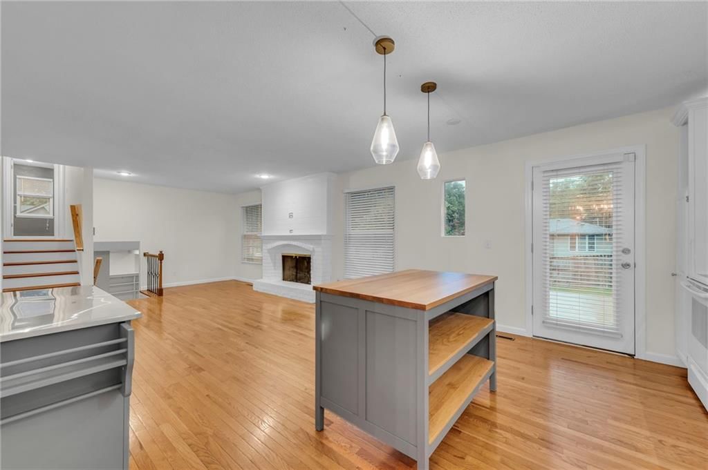 9210 Robinson Street — photo 14