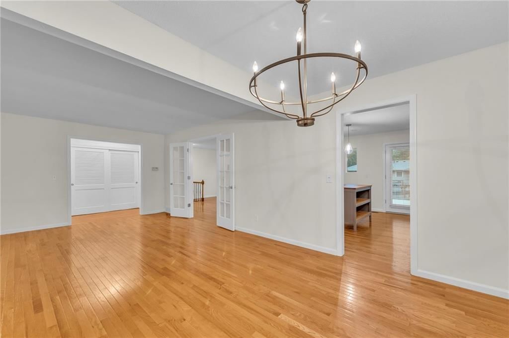 9210 Robinson Street — photo 19
