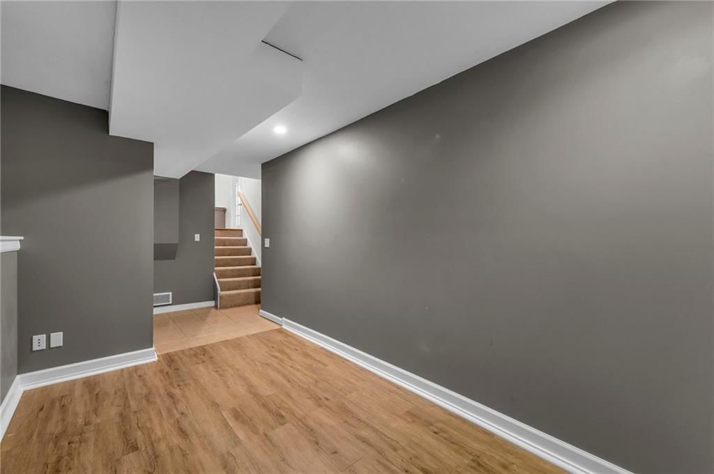 9210 Robinson Street — photo 22