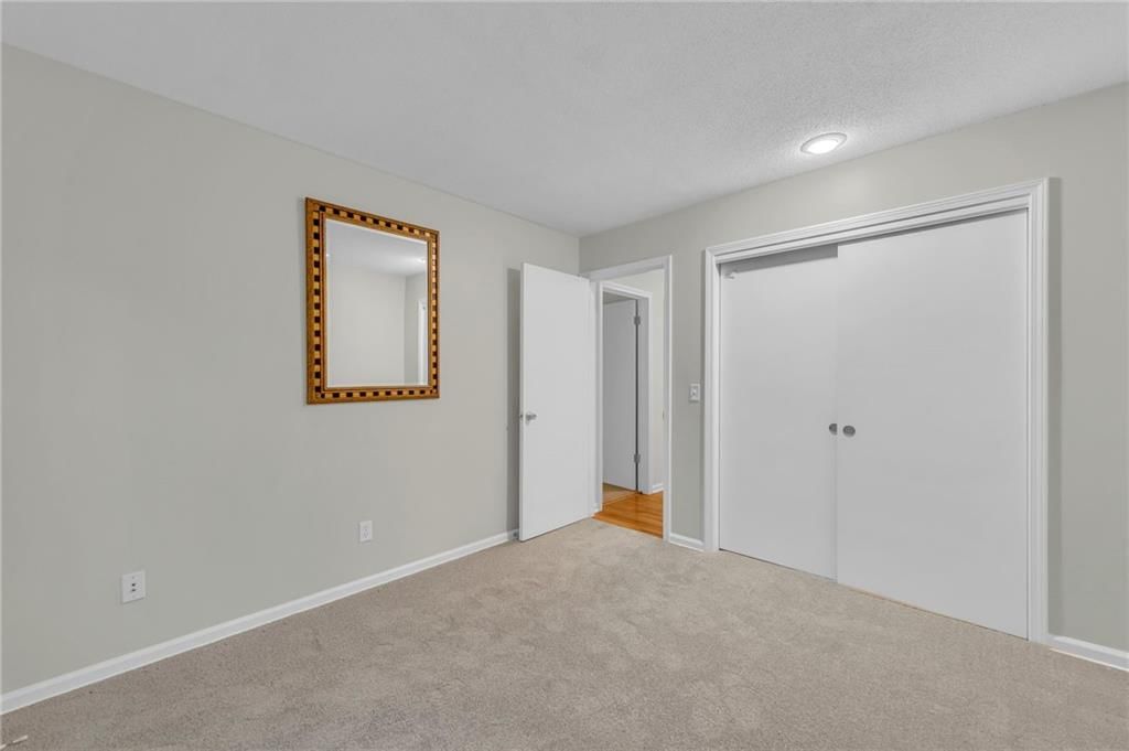 9210 Robinson Street — photo 26