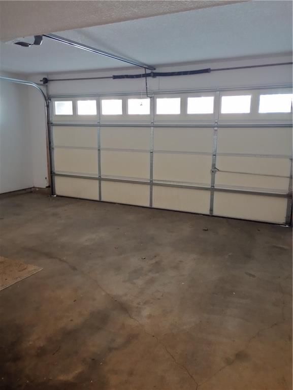 15829 W Robinson Street — photo 31