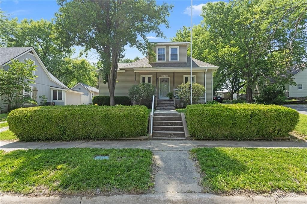 8220 Wyandotte Street — photo 2