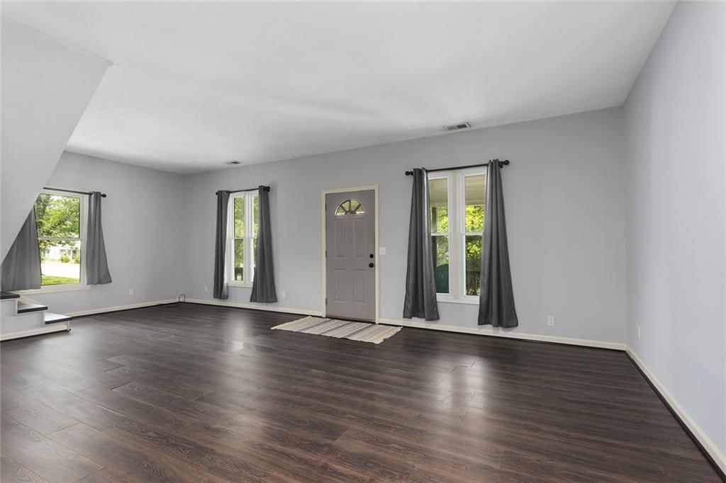 8220 Wyandotte Street — photo 5
