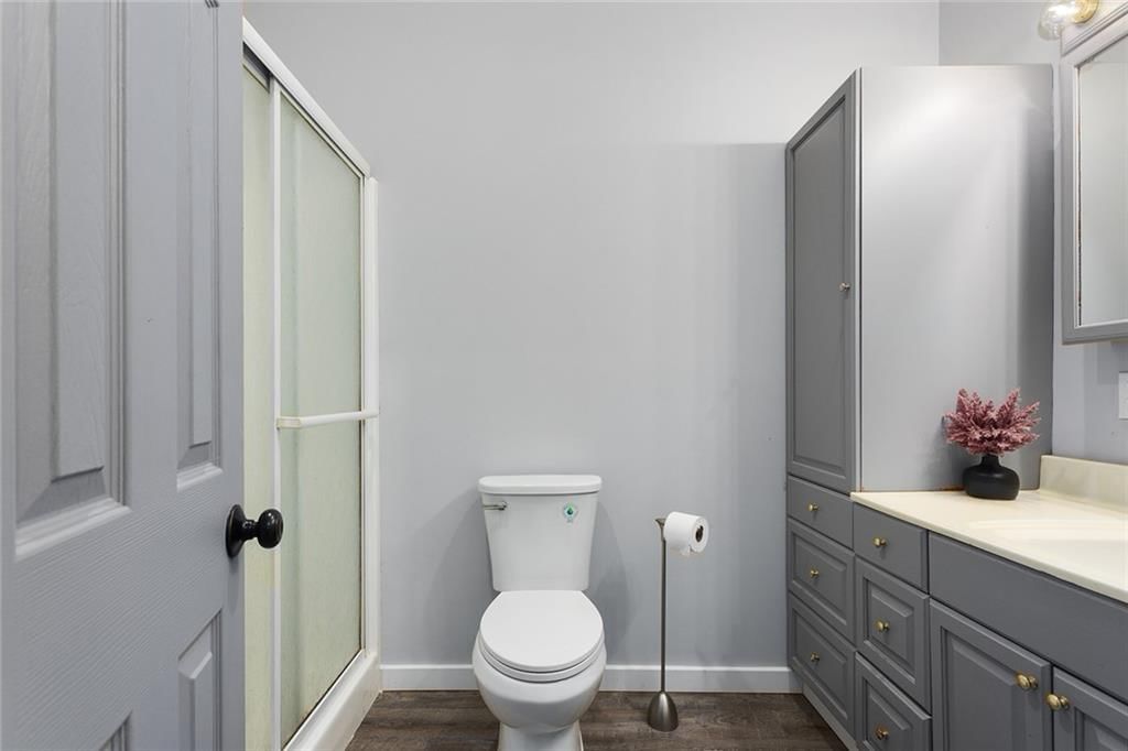 8220 Wyandotte Street — photo 25