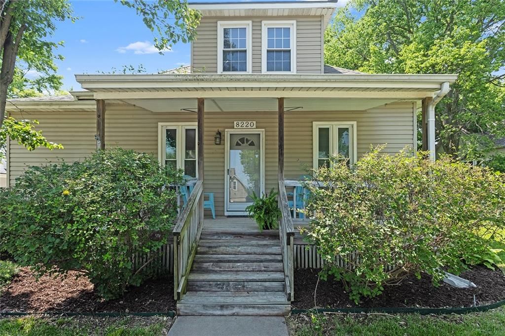 8220 Wyandotte Street — photo 41