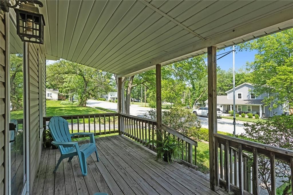 8220 Wyandotte Street — photo 42