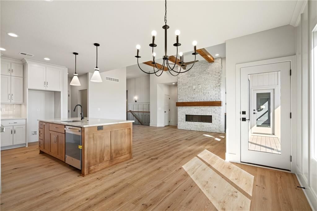 1401 Kintyre Court — photo 11