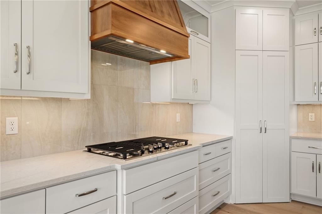 1401 Kintyre Court — photo 15